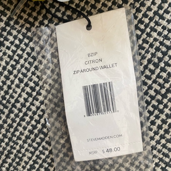 NWT Steve Madden wallet - Picture 5 of 5